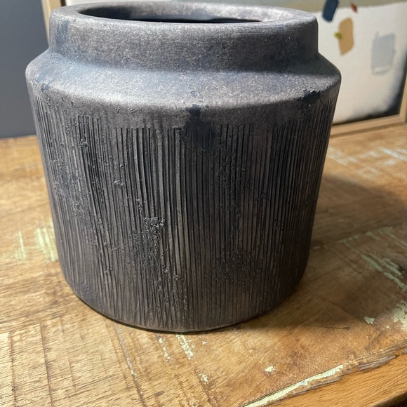 Better Homes & Gardens Alexander Planter - Picture 10 of 10